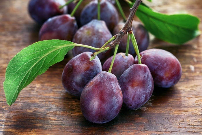 home remedies for hemorrhoids - prunes