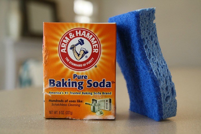 home remedies to whiten teeth - baking soda